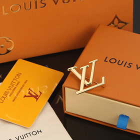Louis Vuitton LV Letter Metal Brooch-3911  